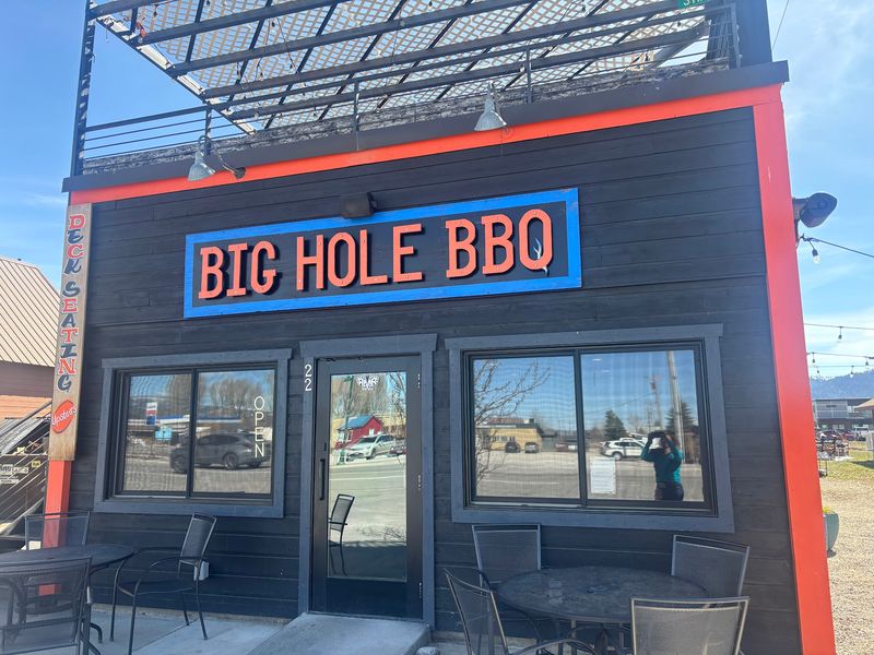 Big Hole BBQ Victor