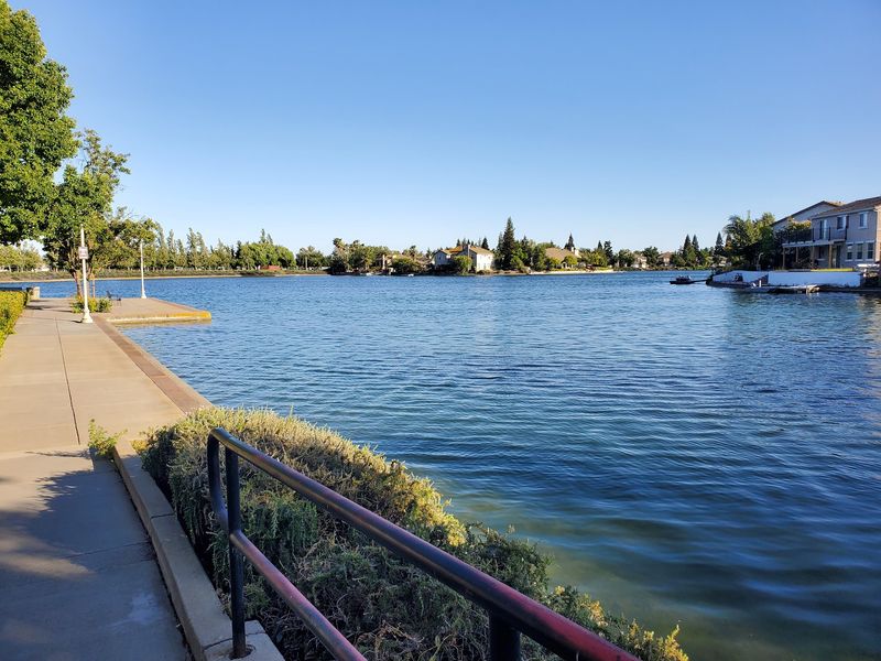 The 12 Best Suburbs Near Sacramento, California For An Affordable Retirement - Decor Hint Elk Grove