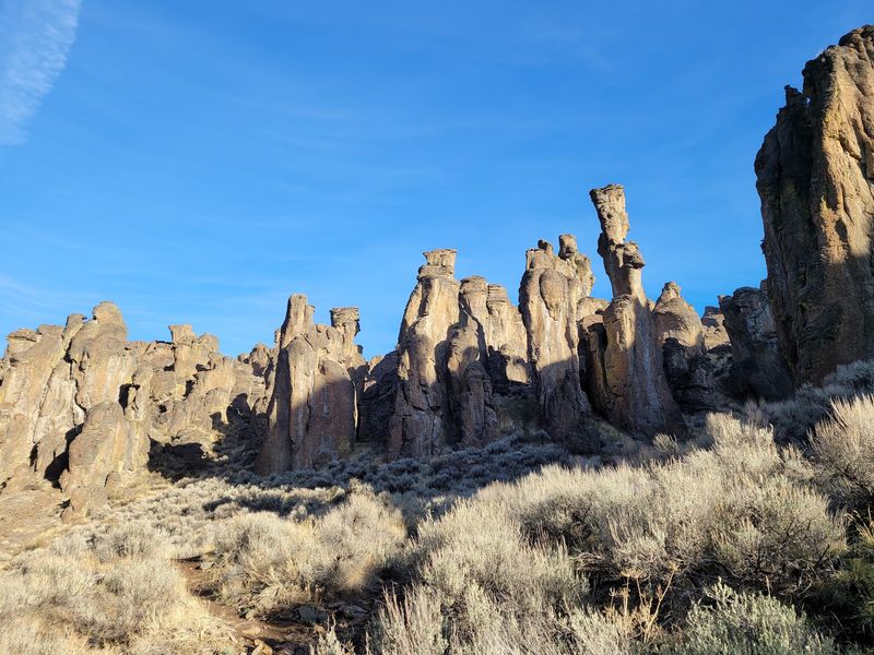 6 Idaho Rock Art Sites Where Ancient Petroglyphs Still Mark The Canyon Walls - Decor Hint Little City of Rocks