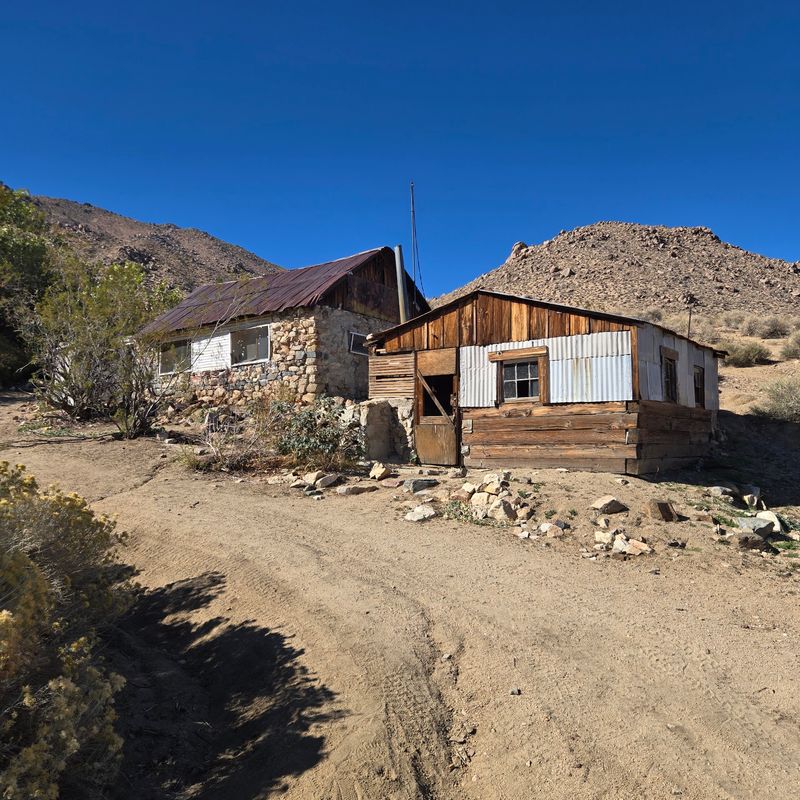 Ballarat, Panamint Valley