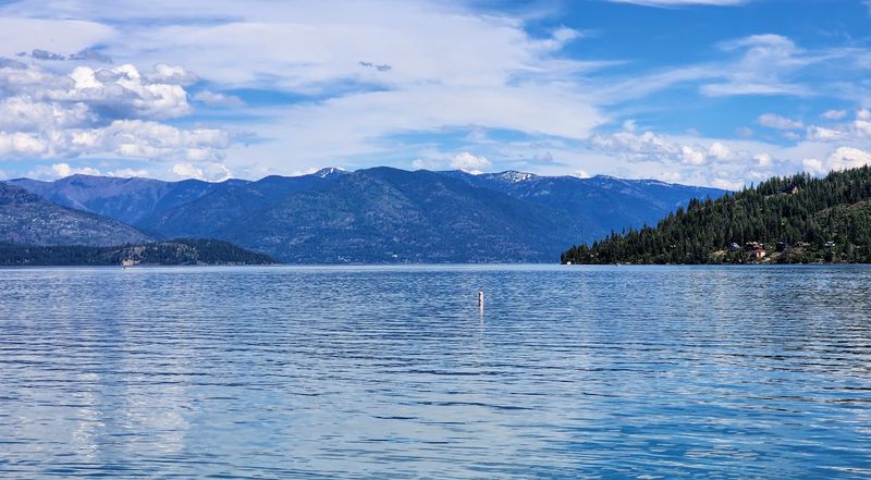 When This Idaho Town Ranked Among America's Best Small Places To Live, Longtime Residents Felt The Change - Decor Hint That Little Pier Was Made For Cannonballs