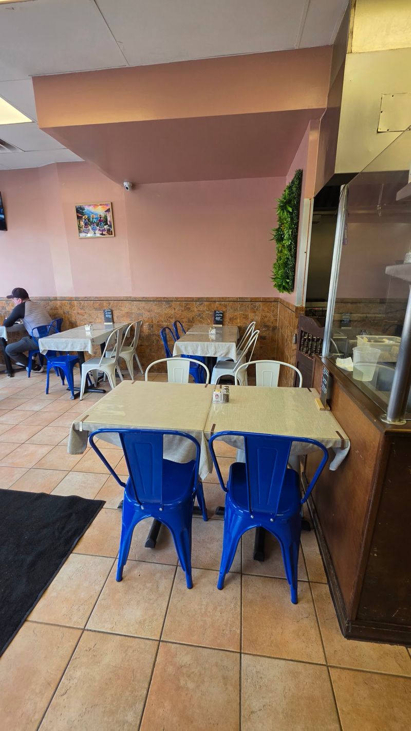 Mama Sandra's Restaurant