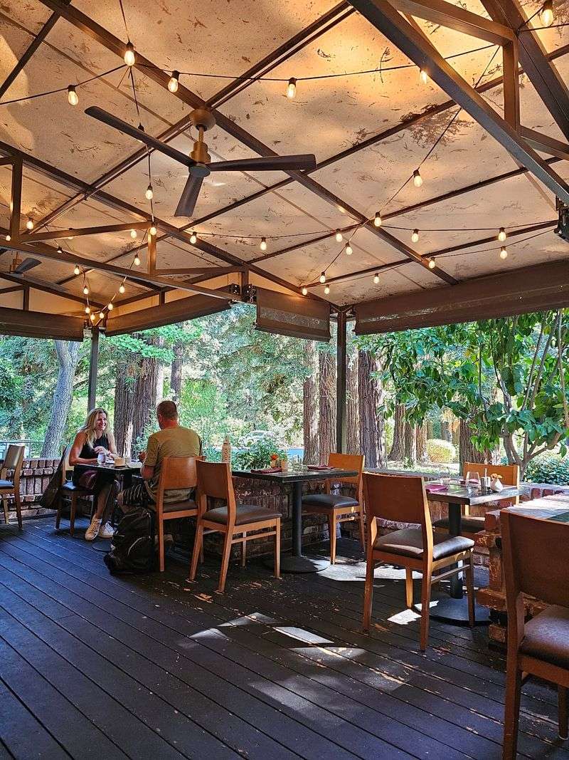 10 California Restaurants Serving The Best Fall Harvest Menus In 2026 - Decor Hint Harvest Table, St Helena