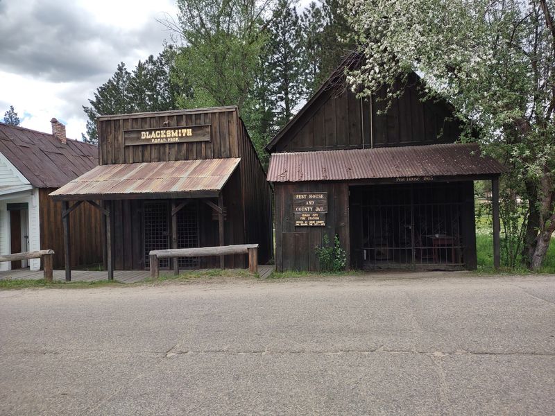 Old Buildings Turn The Whole Town Into An Exhibit