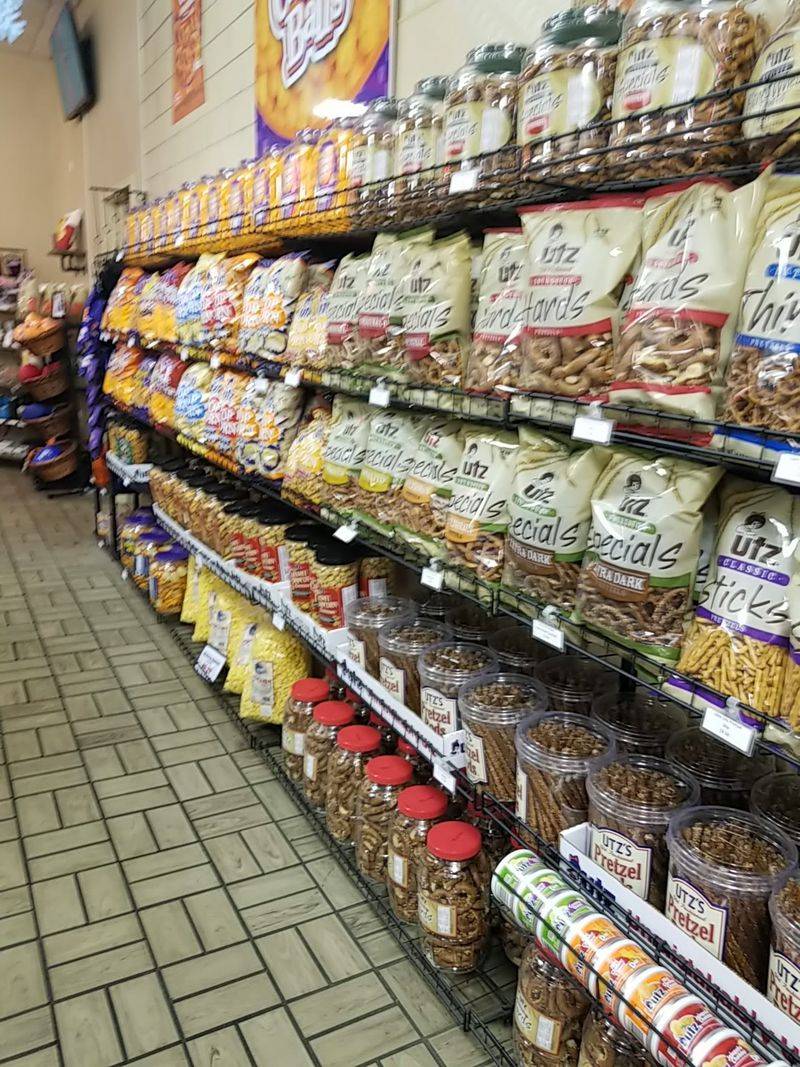 Pretzel Fans, Cheese Ball Loyalists, Unite