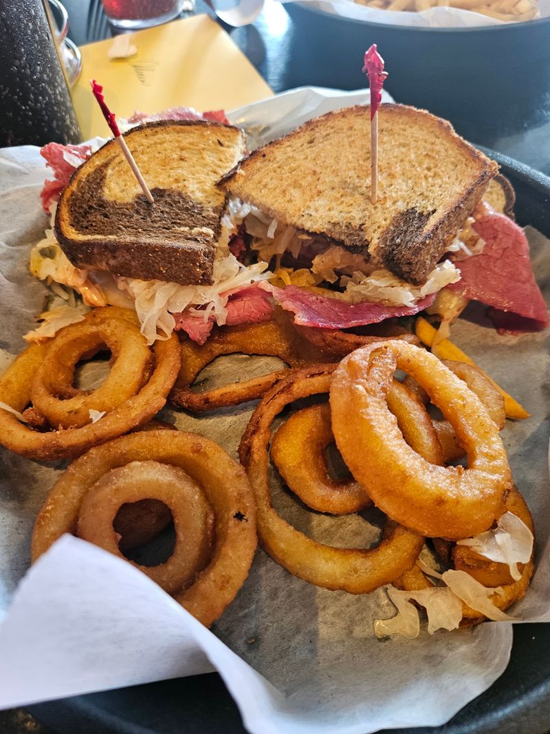 Gaslight Diner