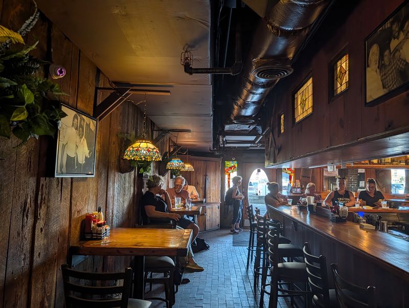 Spanky's River Street