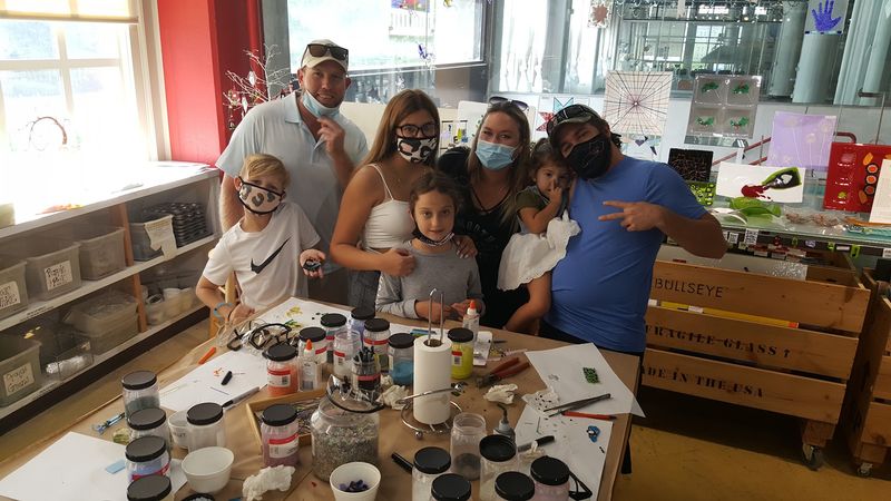 This Kentucky Glass Studio Lets You Walk In And Create Your Own Masterpiece - Decor Hint Perfect For Birthdays, Anniversaries, And Group Fun