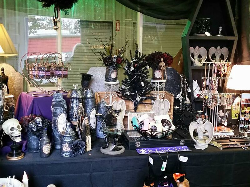 This Georgia Flea Market Takes Over A Massive Space Every Saturday - Decor Hint Handmade Goods With Real Personality