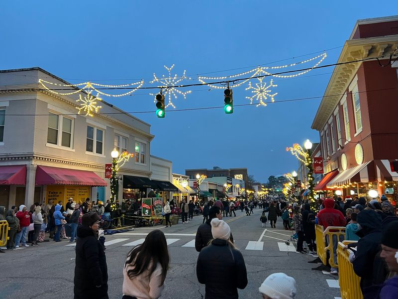 11 North Carolina Towns Seeing A Surprising Population Boom - Decor Hint Apex