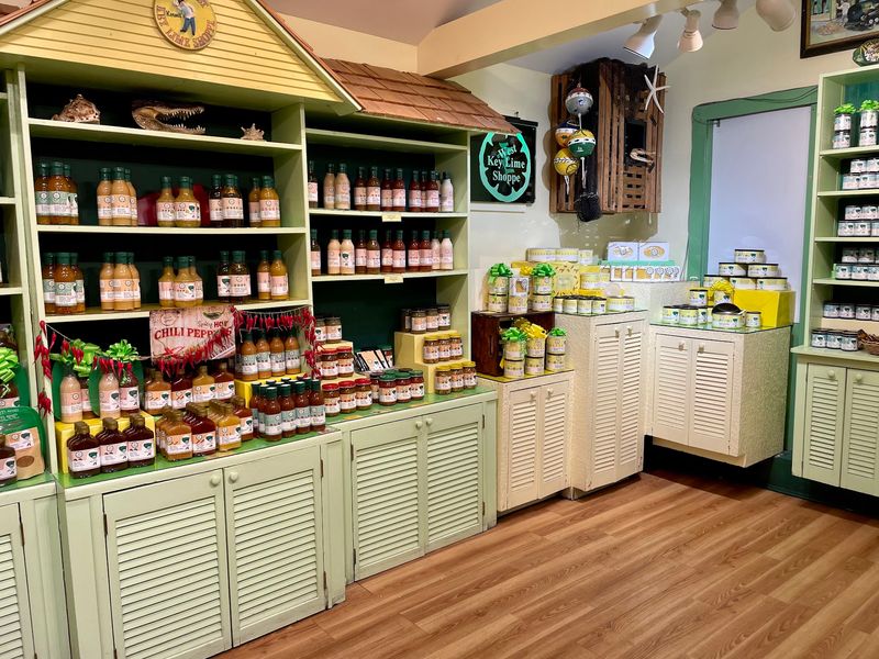 Once You Try Its Key Lime Pie, This Florida Bakery Spoils Every Other Slice - Decor Hint Free Cookie Samples Worth Lingering For