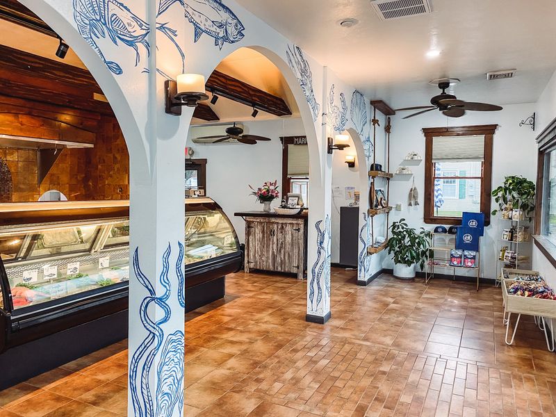 J&R Seafood Market