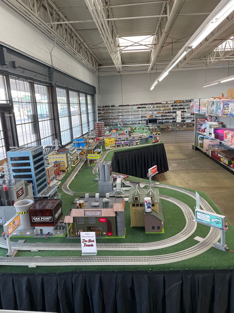 This Old-School Tennessee Hobby Shop Is Packed With Vintage Trains, Rare Models, And RC Treasures - Decor Hint Plan Your Summer Avenue Hobby Day Right