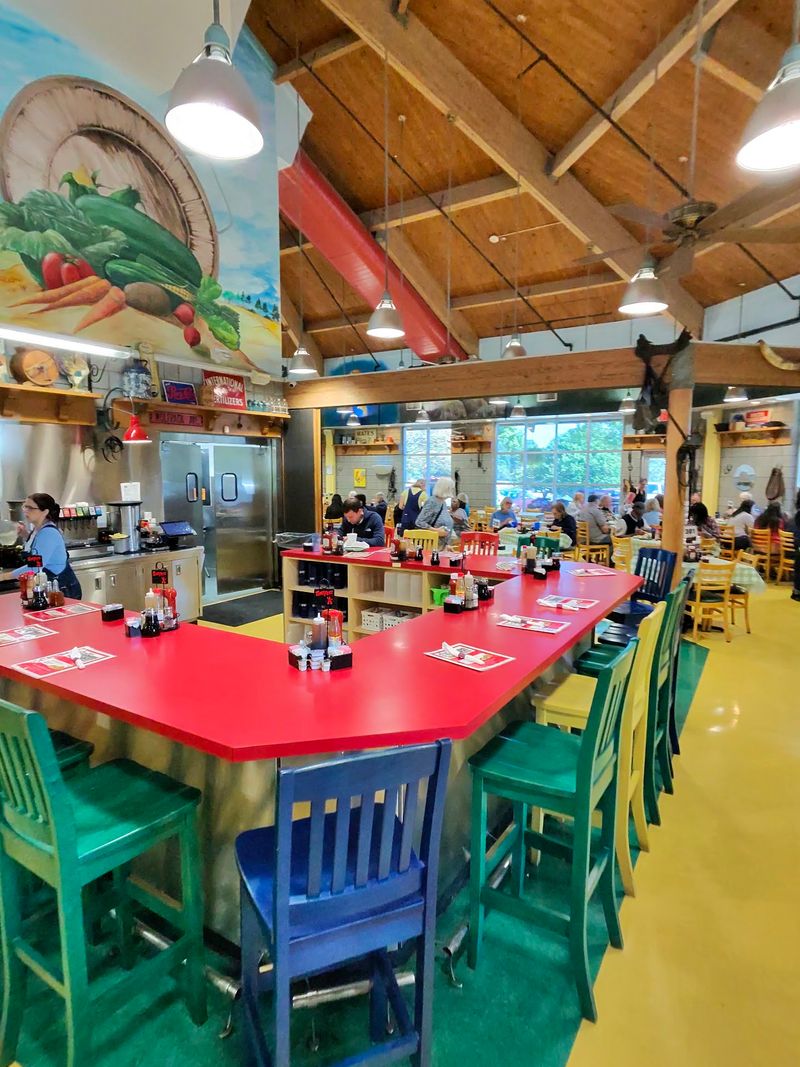 Expect A Crowd When Weekend Breakfast Hits Its Busiest Hours