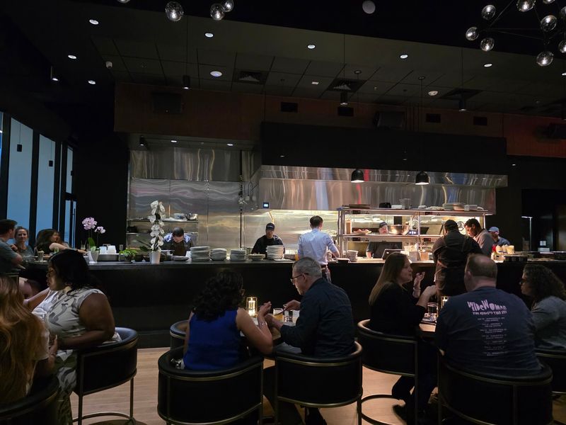 Reserve Ahead If Dinner In The Smoky Hollow District Is The Plan