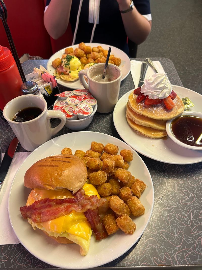 Brunch Shows And Downstairs Performances