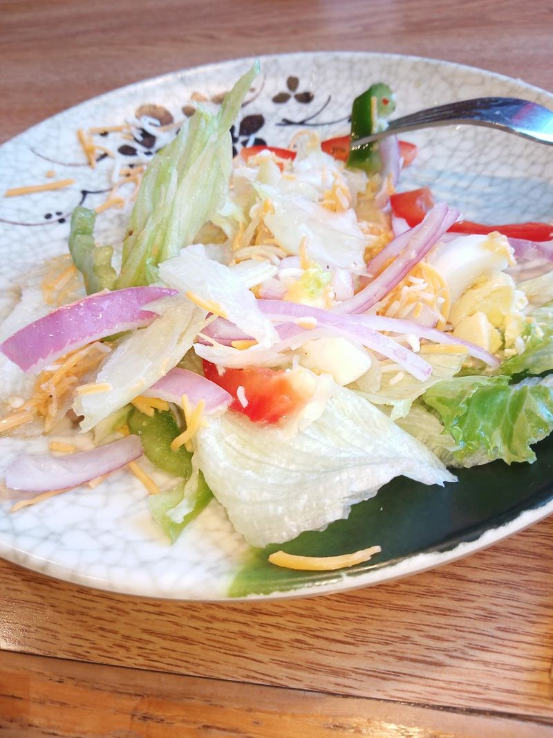 Fresh Picks At The Salad Bar