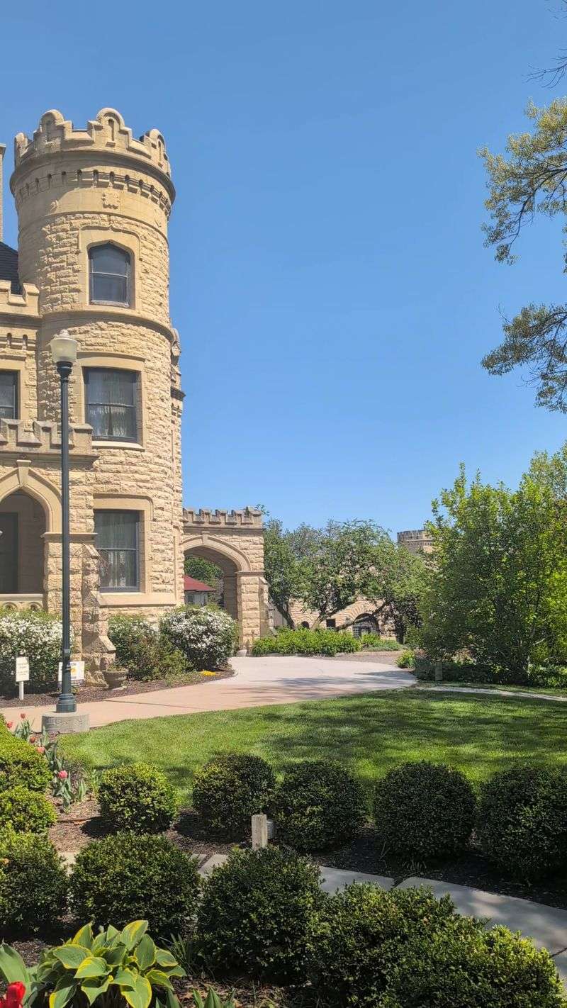 Cafe Stops And Weddings In The Old Carriage House