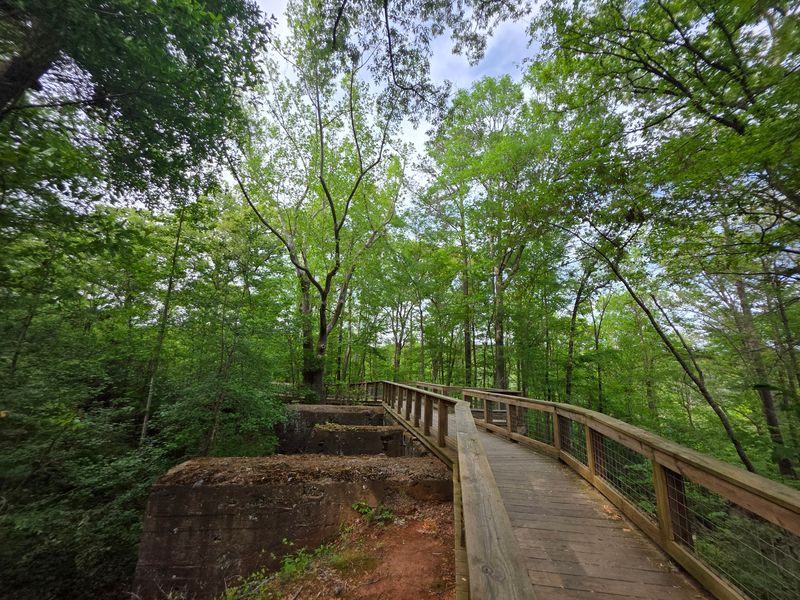 11 Georgia Hiking Trails That Lead To Historic Ruins, Forgotten Relics, And Old Structures - Decor Hint High Falls State Park