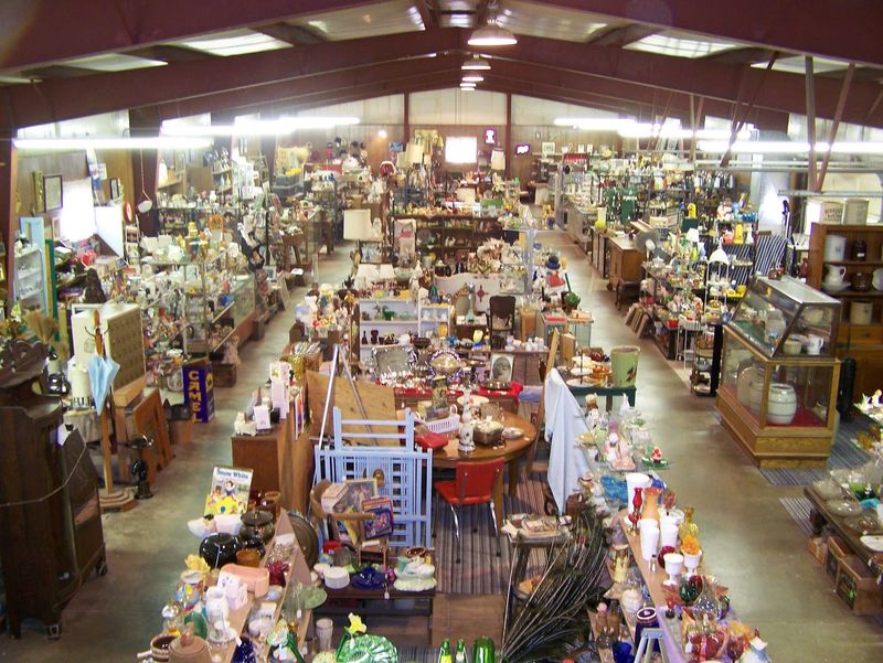 Great Plains Art & Antiques In Kearney