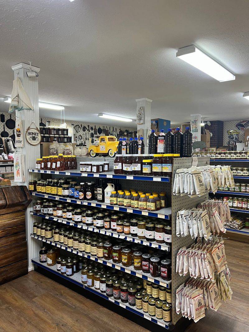 These 10 Kentucky Stops Sell Jams And Honey That Taste Just Like Grandma’s Pantry - Decor Hint Olde Delaney's Country Ham Store