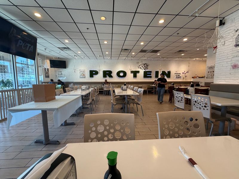 VeGreen Vegan Fusion Restaurant