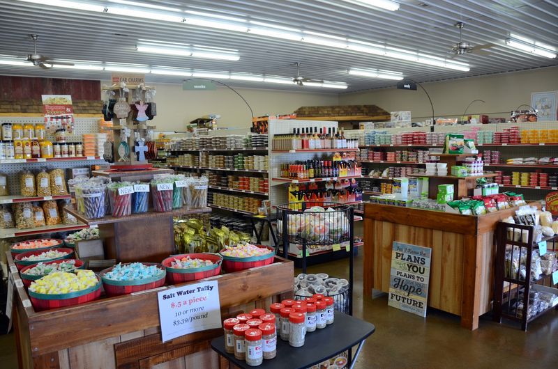 These 10 Kentucky Stops Sell Jams And Honey That Taste Just Like Grandma’s Pantry - Decor Hint Country Breeze Market