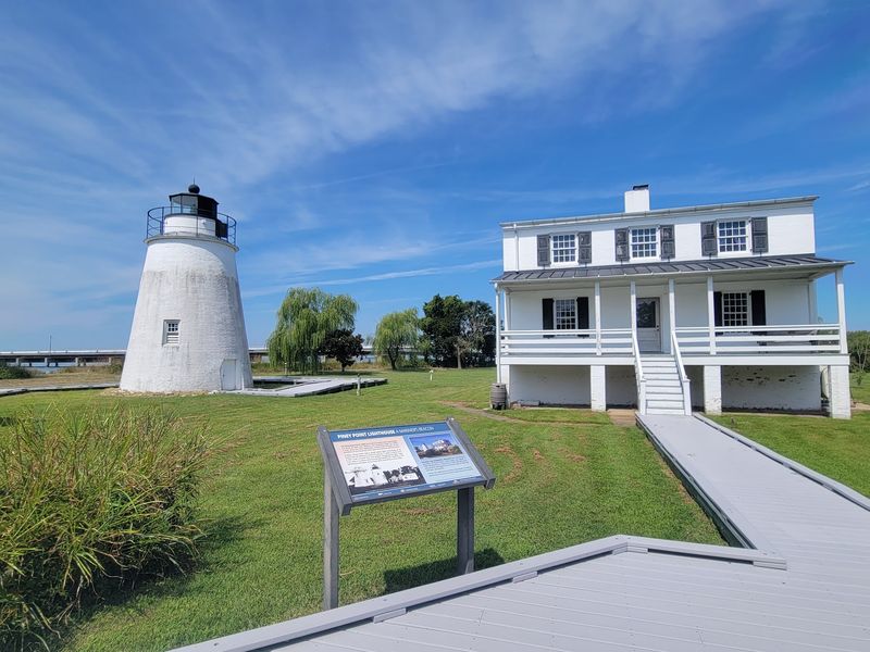 9 Retirement-Friendly Maryland Trips Centered Around Lighthouses And Harbor Walks - Decor Hint Piney Point Lighthouse Museum, Piney Point