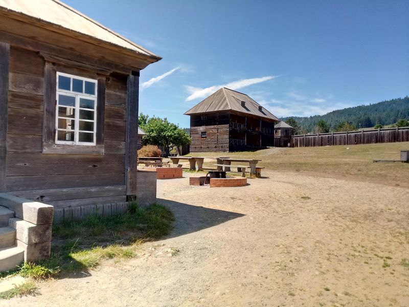 Vintage Knolls Senior Apartments | Affordable Apartments 62+, Sacramento