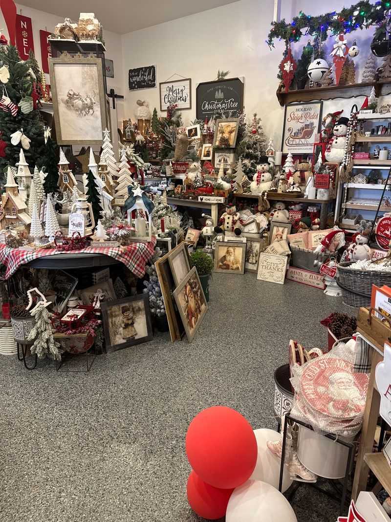 Little Red Corner In Idaho Is A Dedicated Christmas Store Worth A Holiday Shopping Trip - Decor Hint A Shop With A Generous Streak