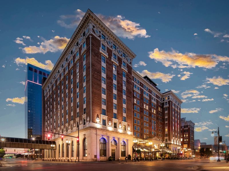 Amway Grand Plaza, Curio Collection By Hilton, Grand Rapids
