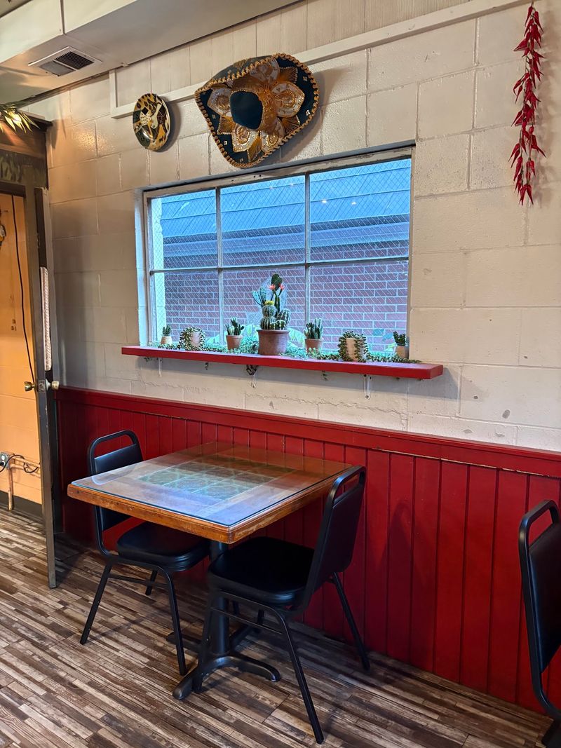 We Ranked The 8 Best Old-School Mexican Restaurants In Idaho Where Families Have Ordered The Same Combo Plate For Decades - Decor Hint Mexican Food Factory, Coeur d'Alene, ID