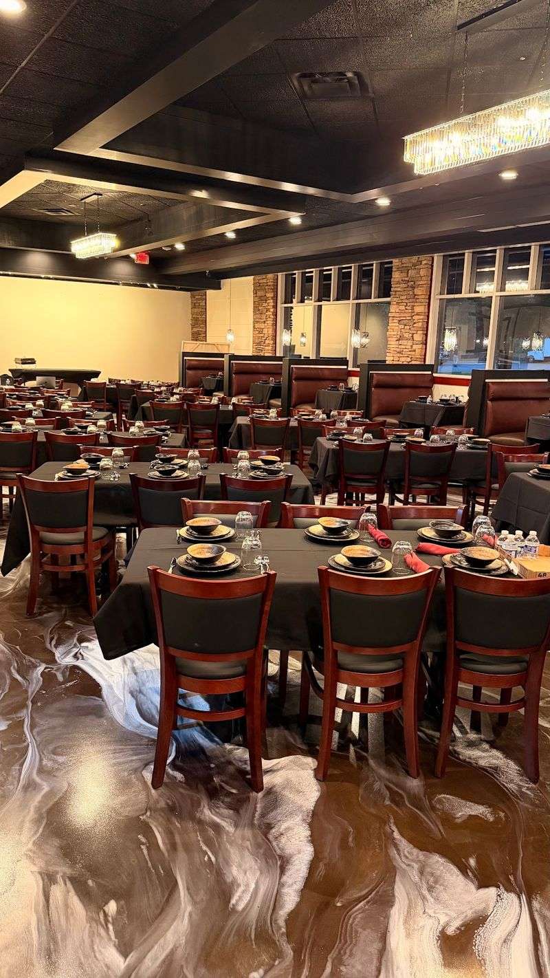 Plan Ahead, Since Dinner Is The Only Show In Town