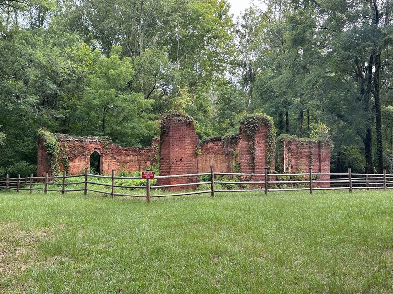 11 Georgia Hiking Trails That Lead To Historic Ruins, Forgotten Relics, And Old Structures - Decor Hint Scull Shoals Historic Site