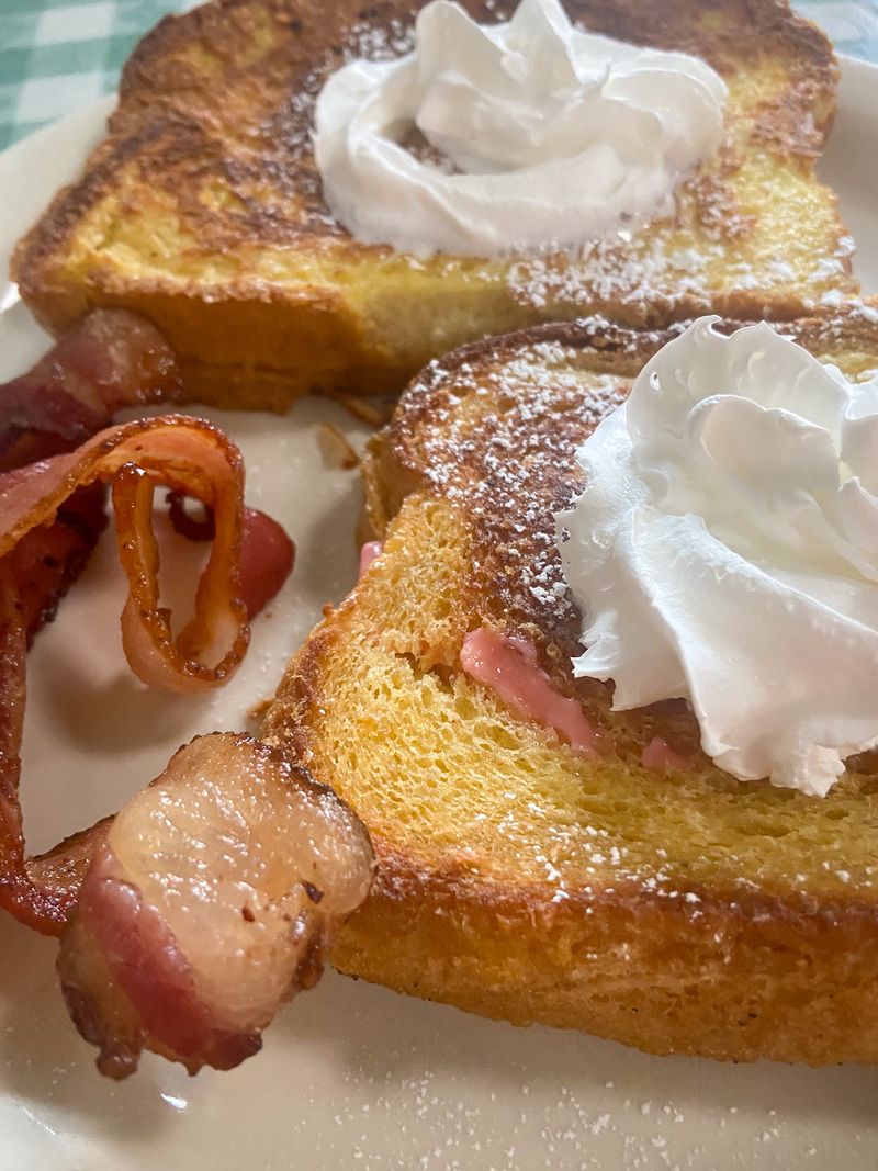 Why This Diner Belongs On Your Nebraska Breakfast List