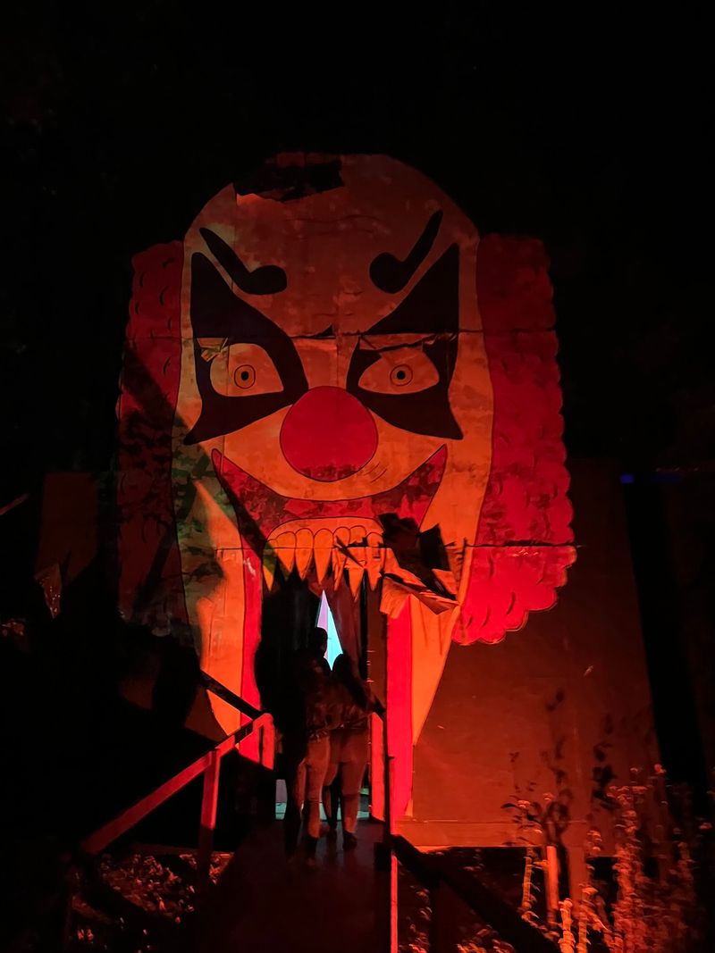 Dare To Explore This Haunted House In South Carolina - Decor Hint The 2026 Season Runs Through November 1