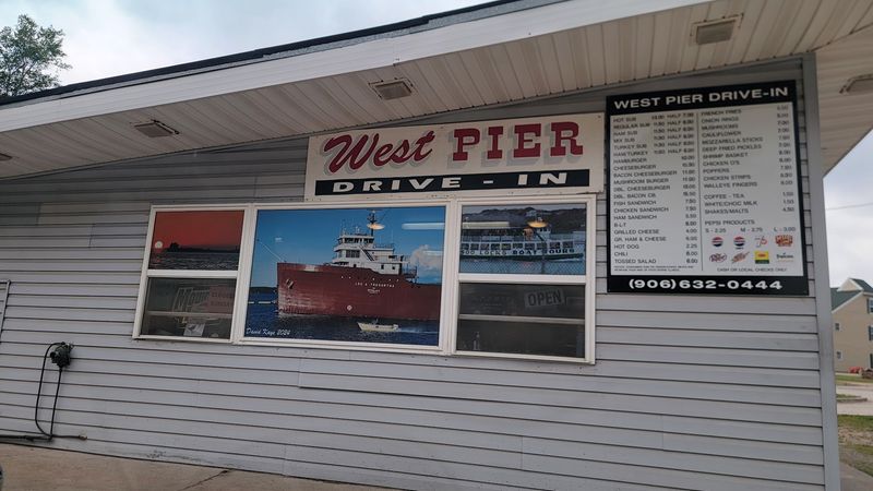 West Pier Drive-In, Sault Ste. Marie
