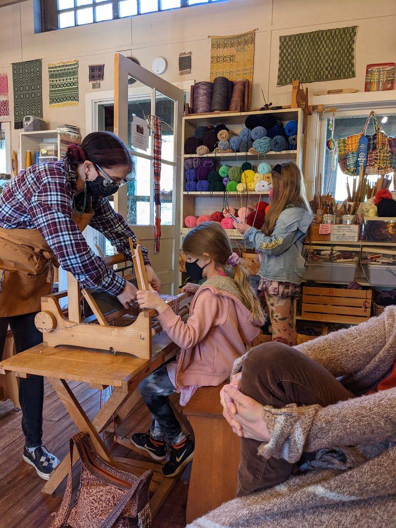 10 Kentucky Studios And Workshops Where You Can Still Learn Old-School Crafts - Decor Hint The Little Loomhouse