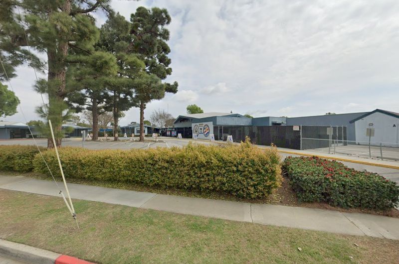 Jack L. Weaver Elementary School, Los Alamitos