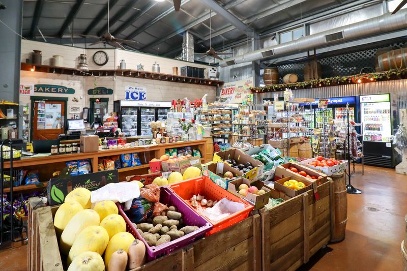 Clements Ridge Produce & Bakery, Clements