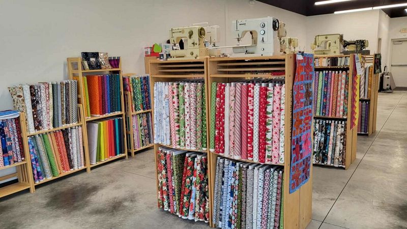 This Idaho Quilt Shop Pairs A Wide Fabric Selection With Sewing Machine Sales And Repair In The Same Store - Decor Hint Bolts And Prints That Make Choosing Hard In The Best Way