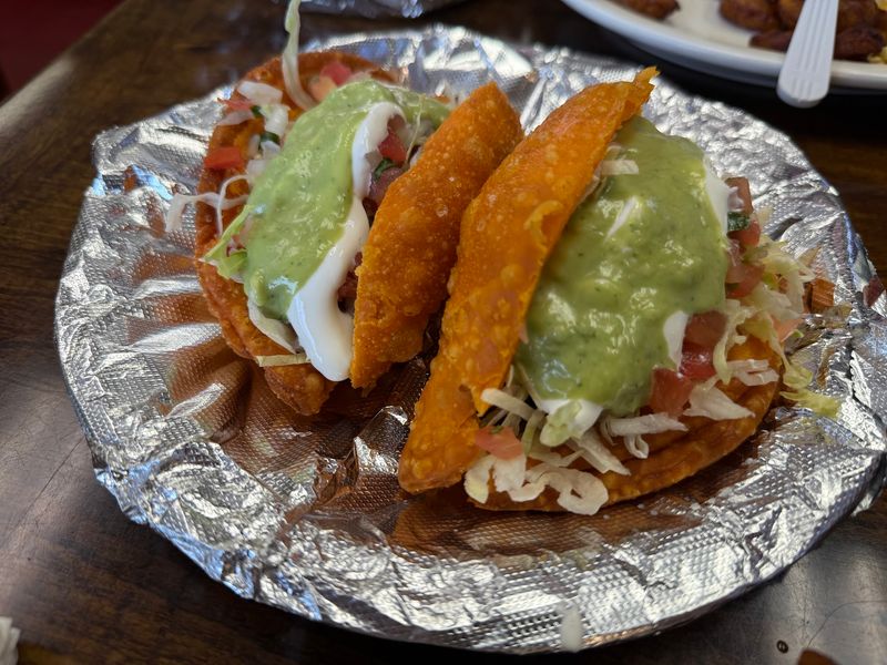 This Connecticut Deli Turned An Empanada Into A Taco And The Internet Went Wild For It - Decor Hint The Empanada Taco Became The Head-Turning Creation