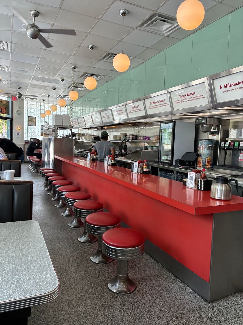 We Ranked 10 Of Georgia's Classic Diners And Here Are The Results - Decor Hint Majestic Diner, Atlanta, GA