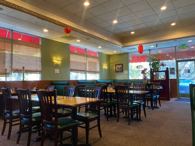 9 Cozy California Buffets Worth Stopping At After A Fall Foliage Drive - Decor Hint Mandarin House, Sonora
