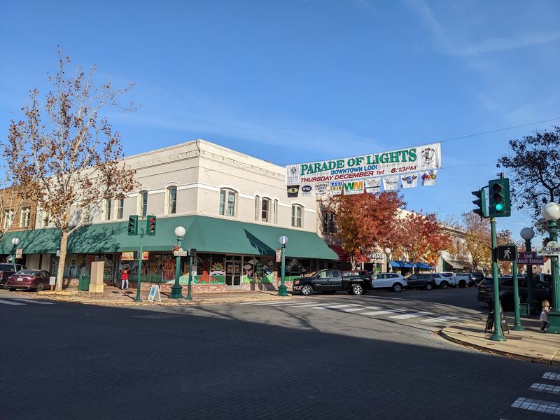 Lodi's Real-Deal Retro Diners