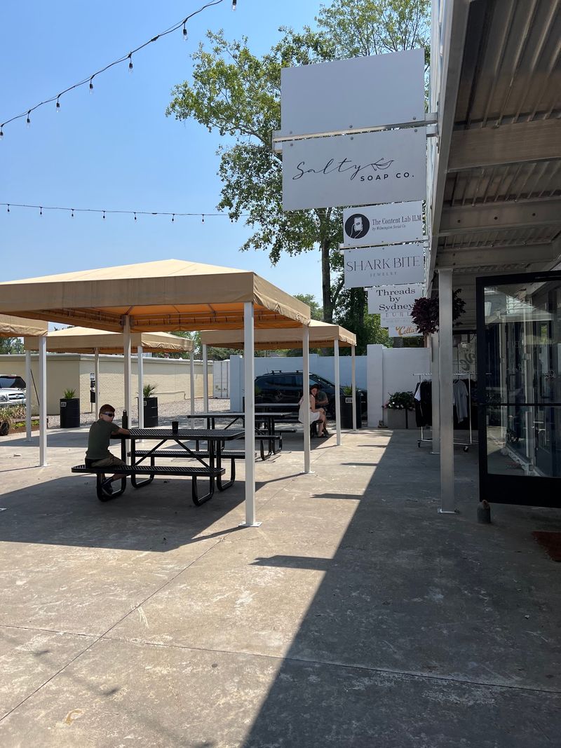 This North Carolina Pizza Shop Just Earned Michelin Recognition For Its Carefully Crafted Pies - Decor Hint The Name Means Rising Up, And The Staff Policy Backs It