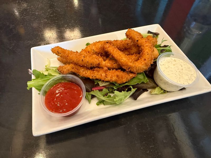 This Landlocked Idaho Seafood Shack Serves Coastal Favorites Hundreds Of Miles From The Ocean - Decor Hint Timing Your Visit For The Best Seat