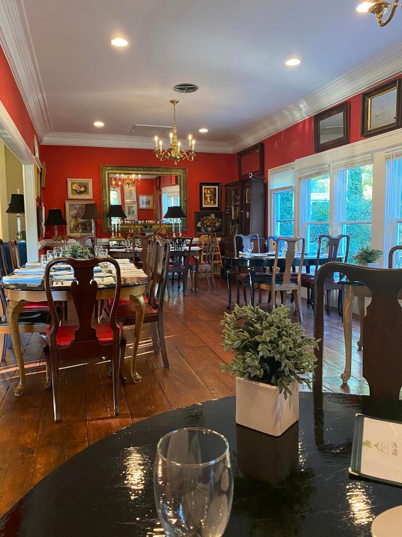 Plan Around Dinner-Only Hours And The Sunday-Monday Closure