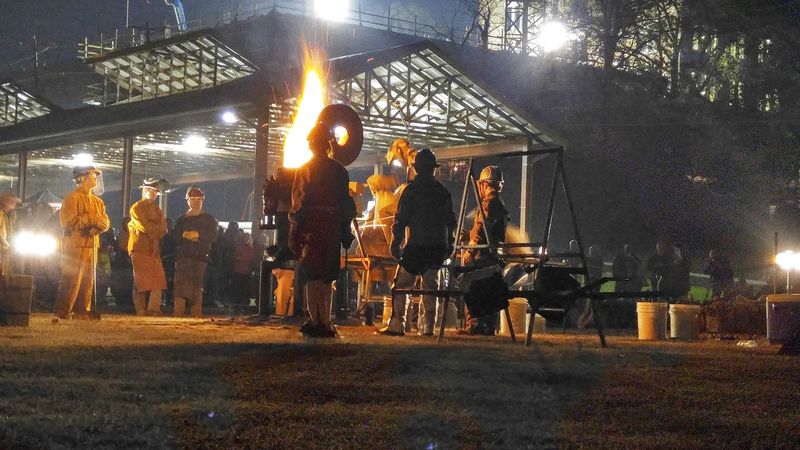 Watch Glass, Steel, And Flame Get Shaped Right In Front Of You