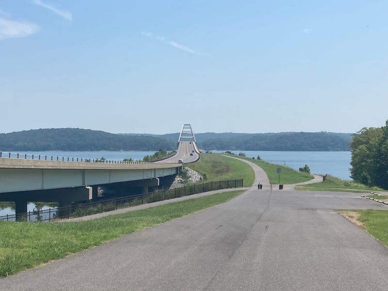 A Whole Kentucky Town Disappeared Beneath This Lake, And Its Story Still Surfaces Today - Decor Hint Packing Up An Entire Hometown